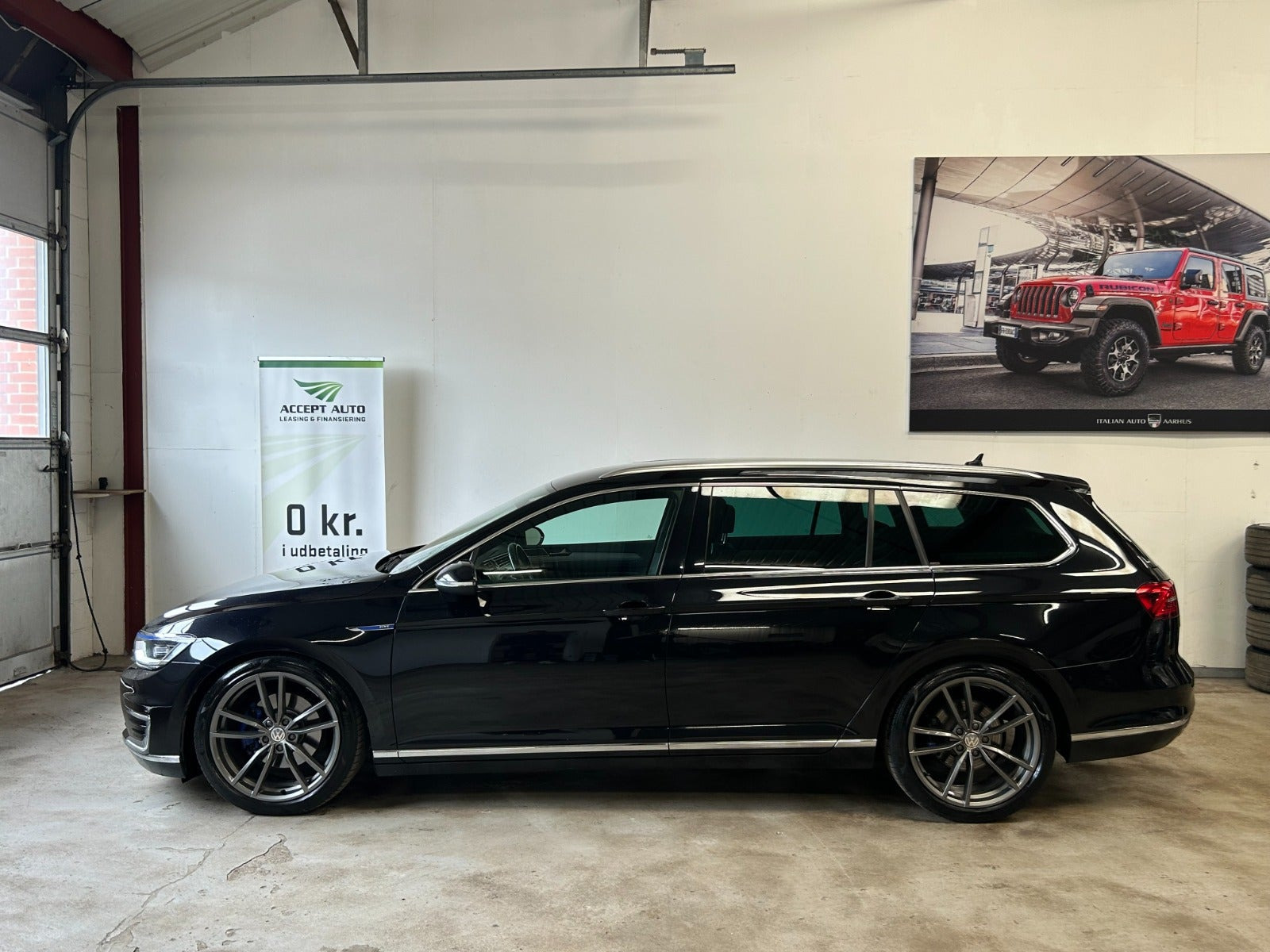 Sort VW Passat fra 2018