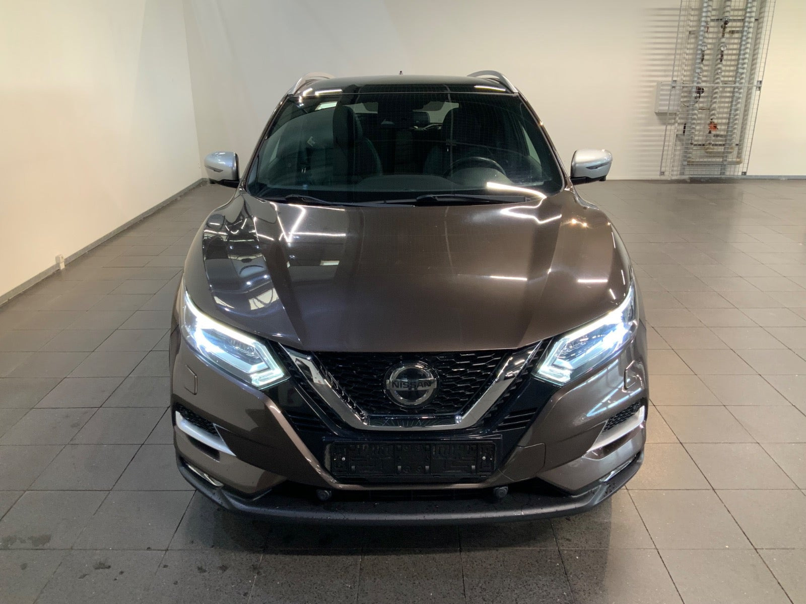 Brun Nissan Qashqai fra 2018