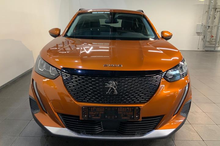 Orange Peugeot 2008 fra 2020
