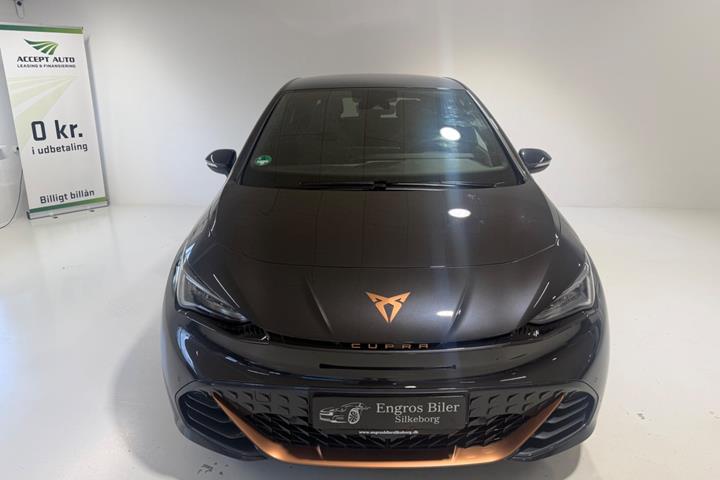Grå Cupra Born fra 2024