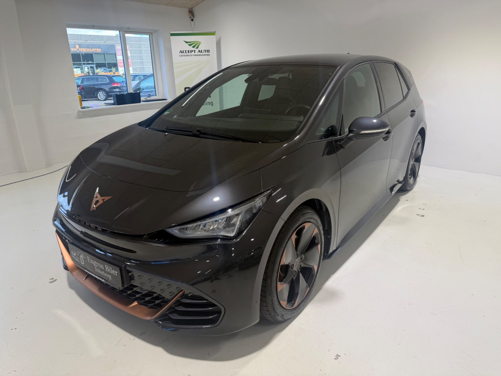 Grå Cupra Born fra 2024