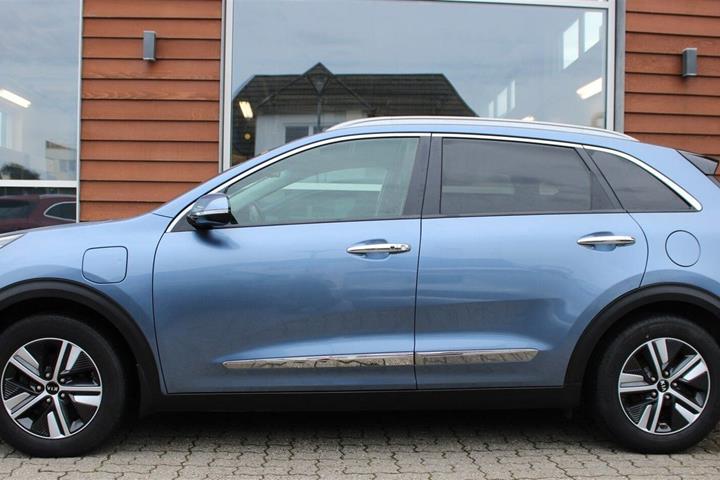Blå Kia Niro fra 2019