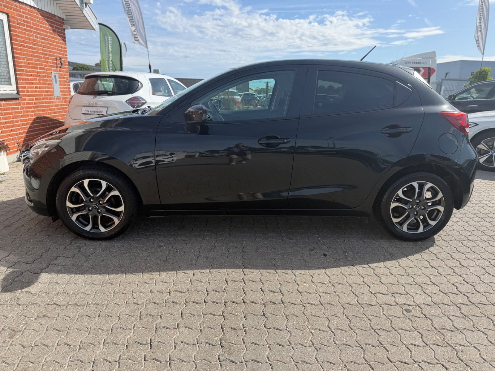 undefined Mazda 2 fra 2015