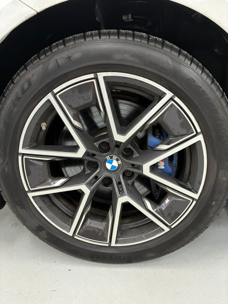 Hvid BMW i4 fra 2025