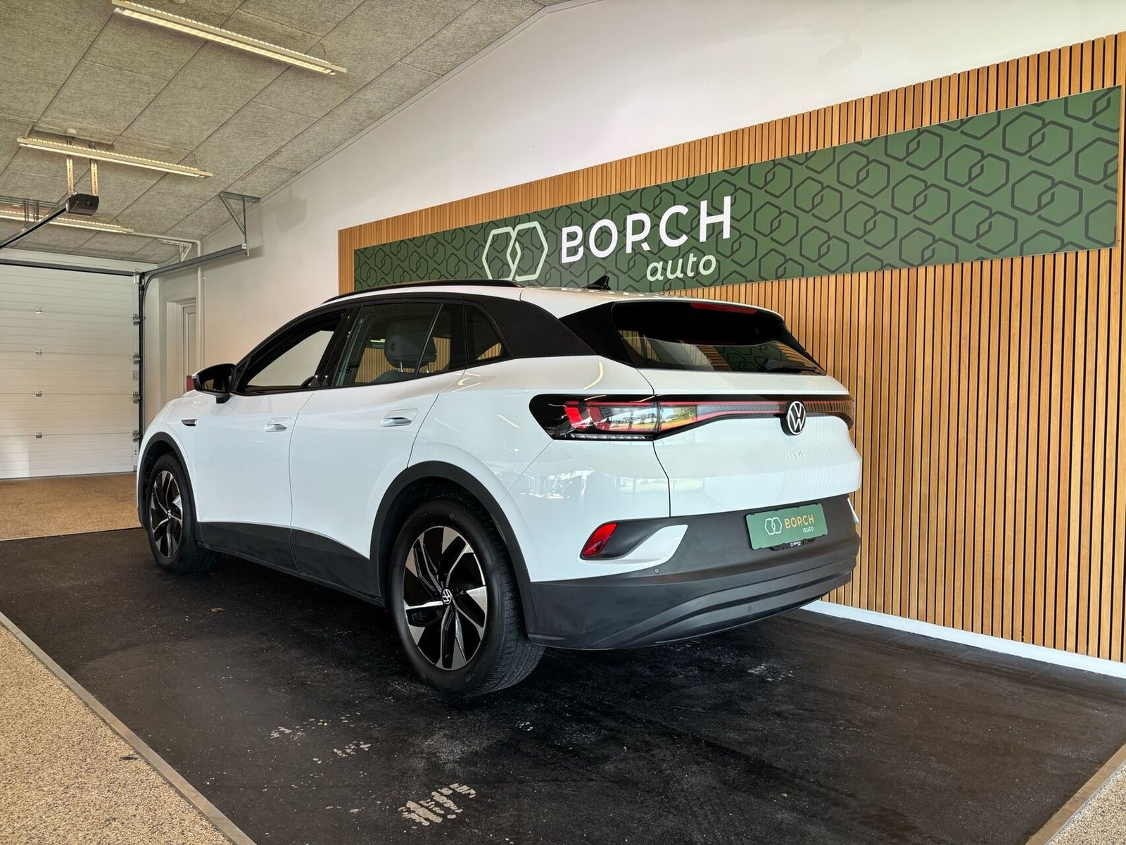 Hvid VW ID.4 fra 2021