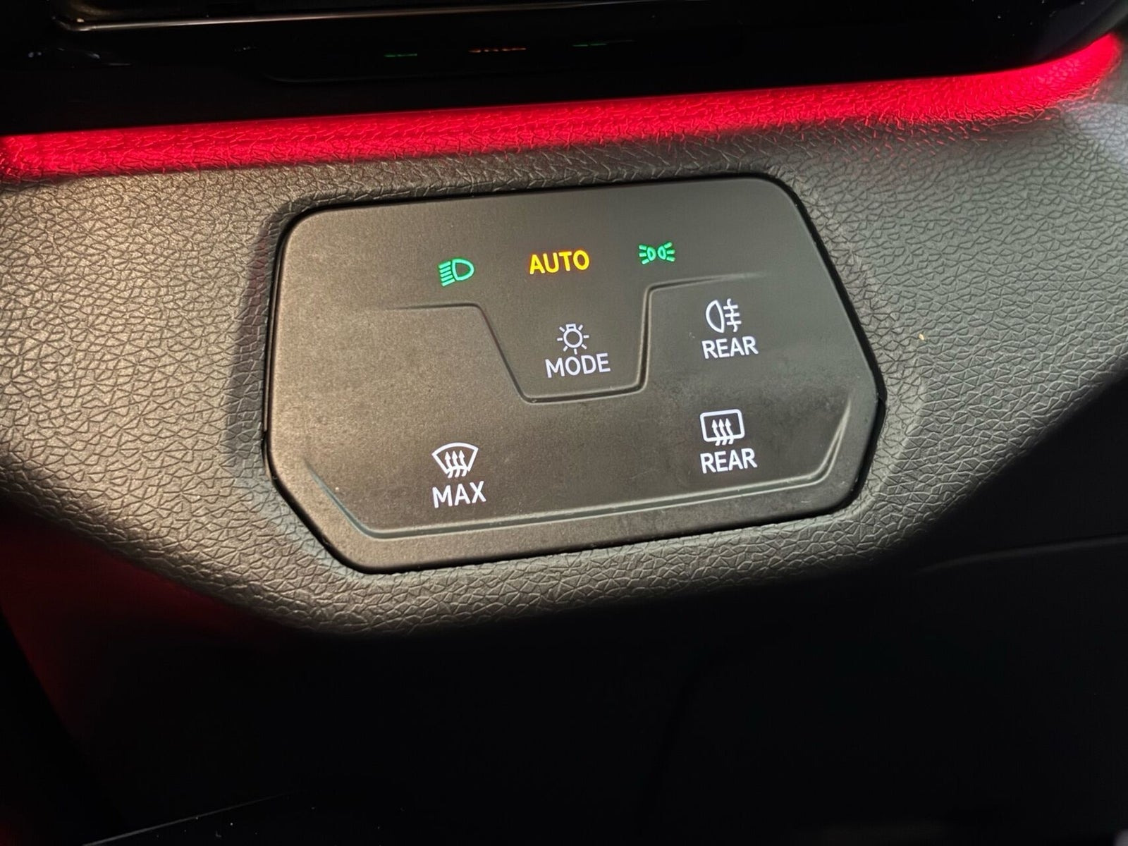 Hvid VW ID.4 fra 2021