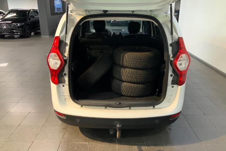 Hvid Dacia Lodgy fra 2017