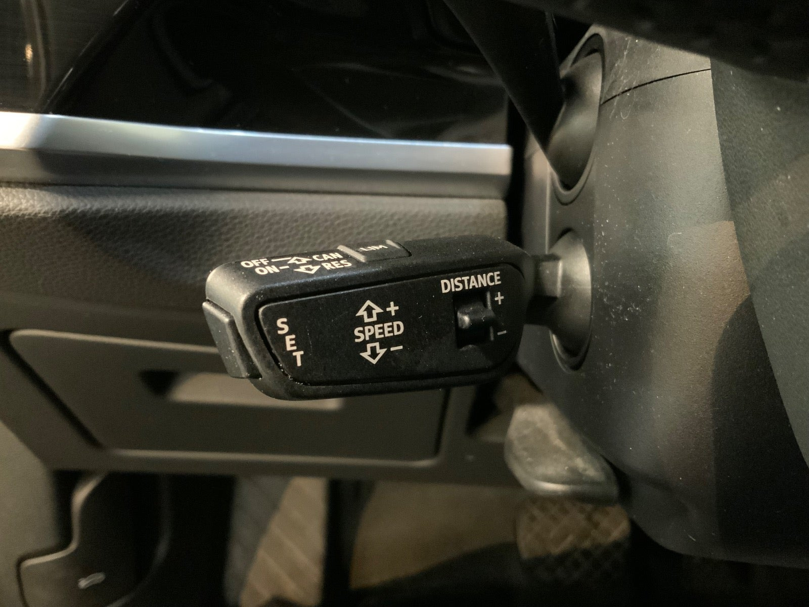 Grå Audi Q3 fra 2019