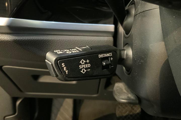 Grå Audi Q3 fra 2019