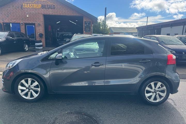 undefined Kia Rio fra 2015
