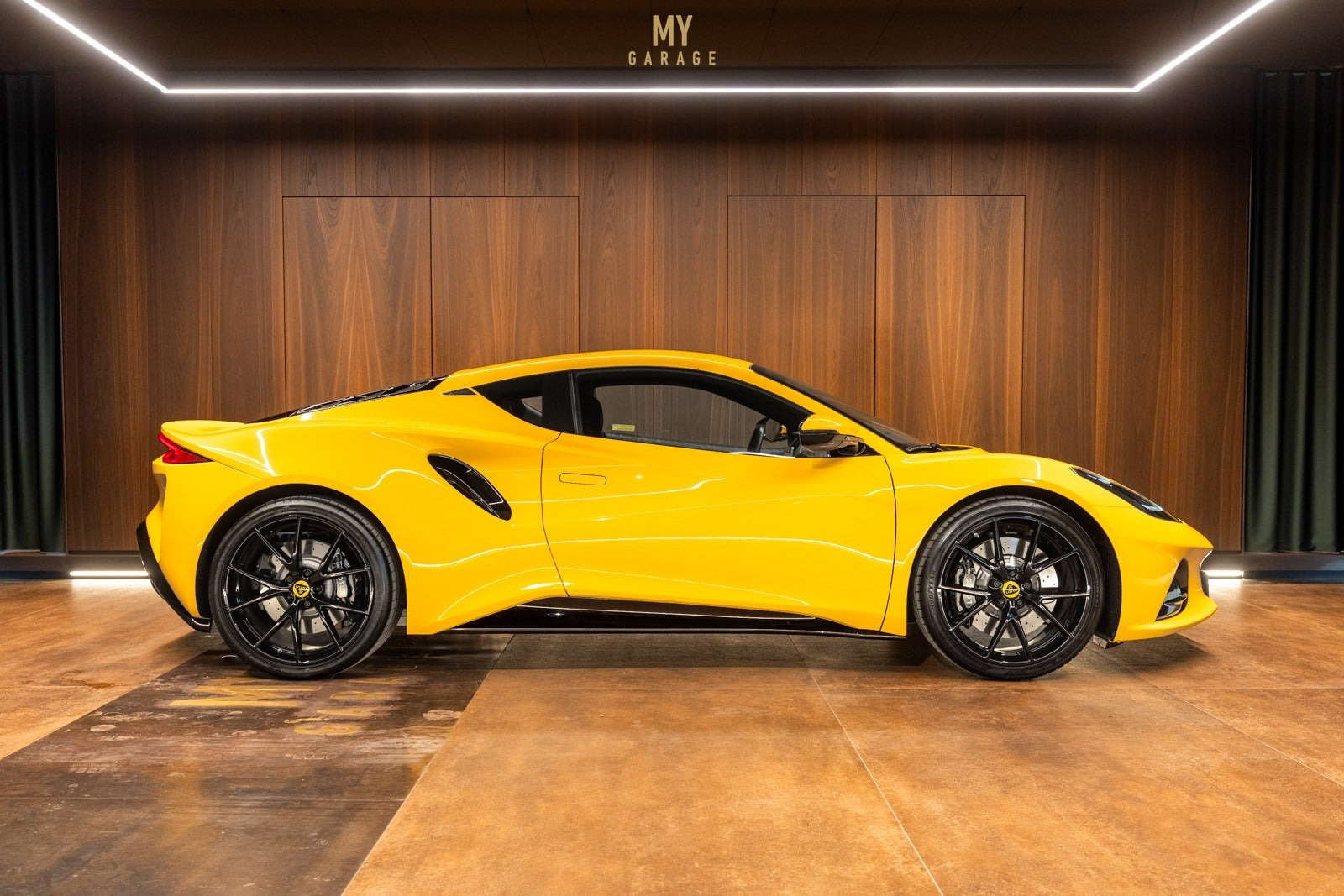 Lotus Emira 2,0 i4 aut.