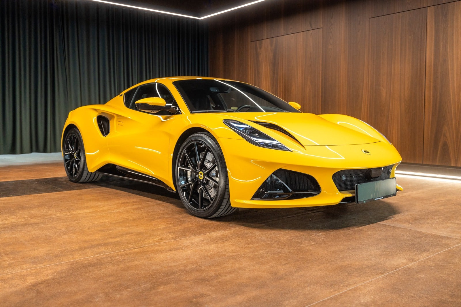 Gul Lotus Emira fra 2025
