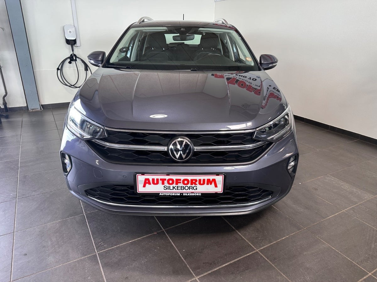 Grå VW Taigo fra 2022