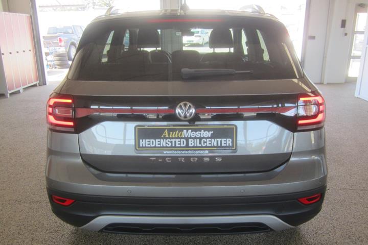 Grå VW T-Cross fra 2020