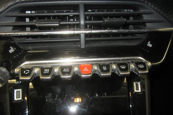 Grå Peugeot e-208 fra 2022