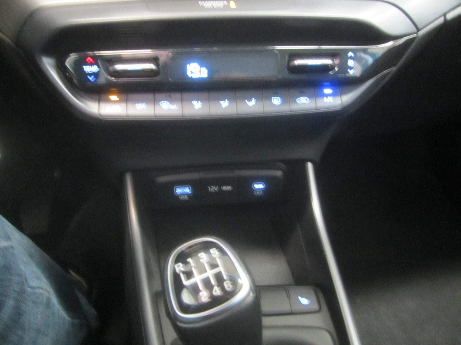 Grøn Hyundai i20 fra 2024