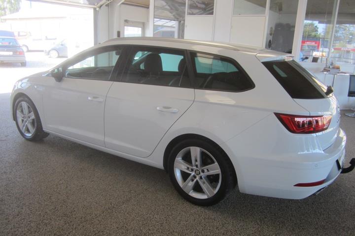 Hvid Seat Leon fra 2019