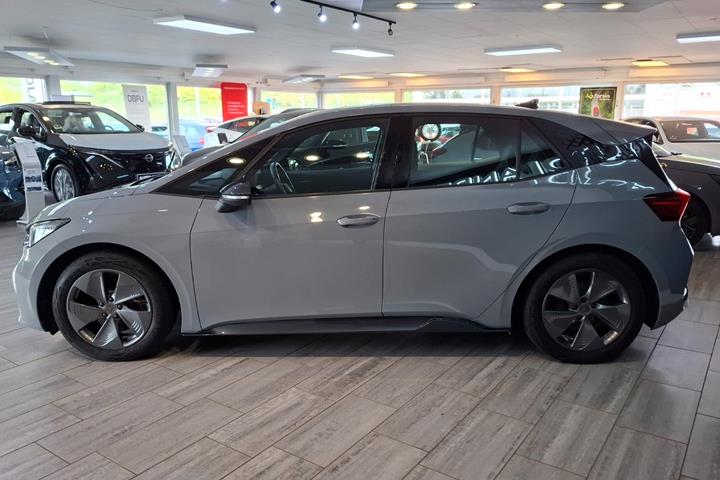 Grå Cupra Born fra 2024