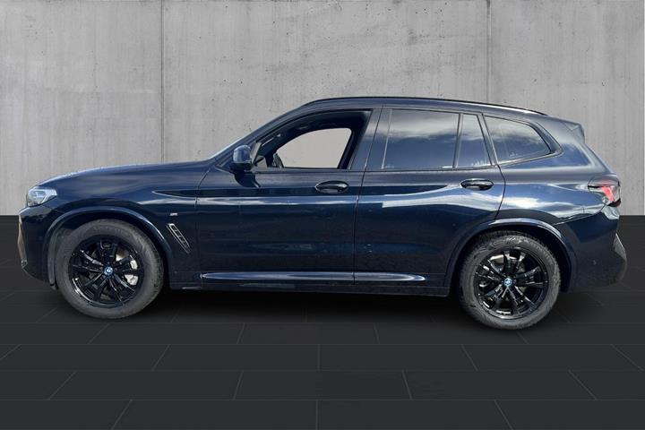 Sort BMW iX3 fra 2022