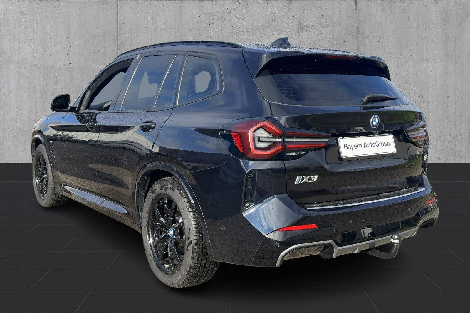 Sort BMW iX3 fra 2022