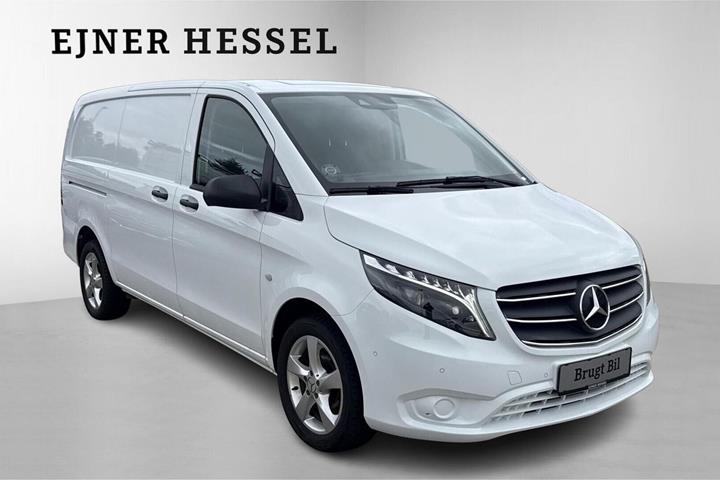 Hvid Mercedes Vito 116 fra 2023