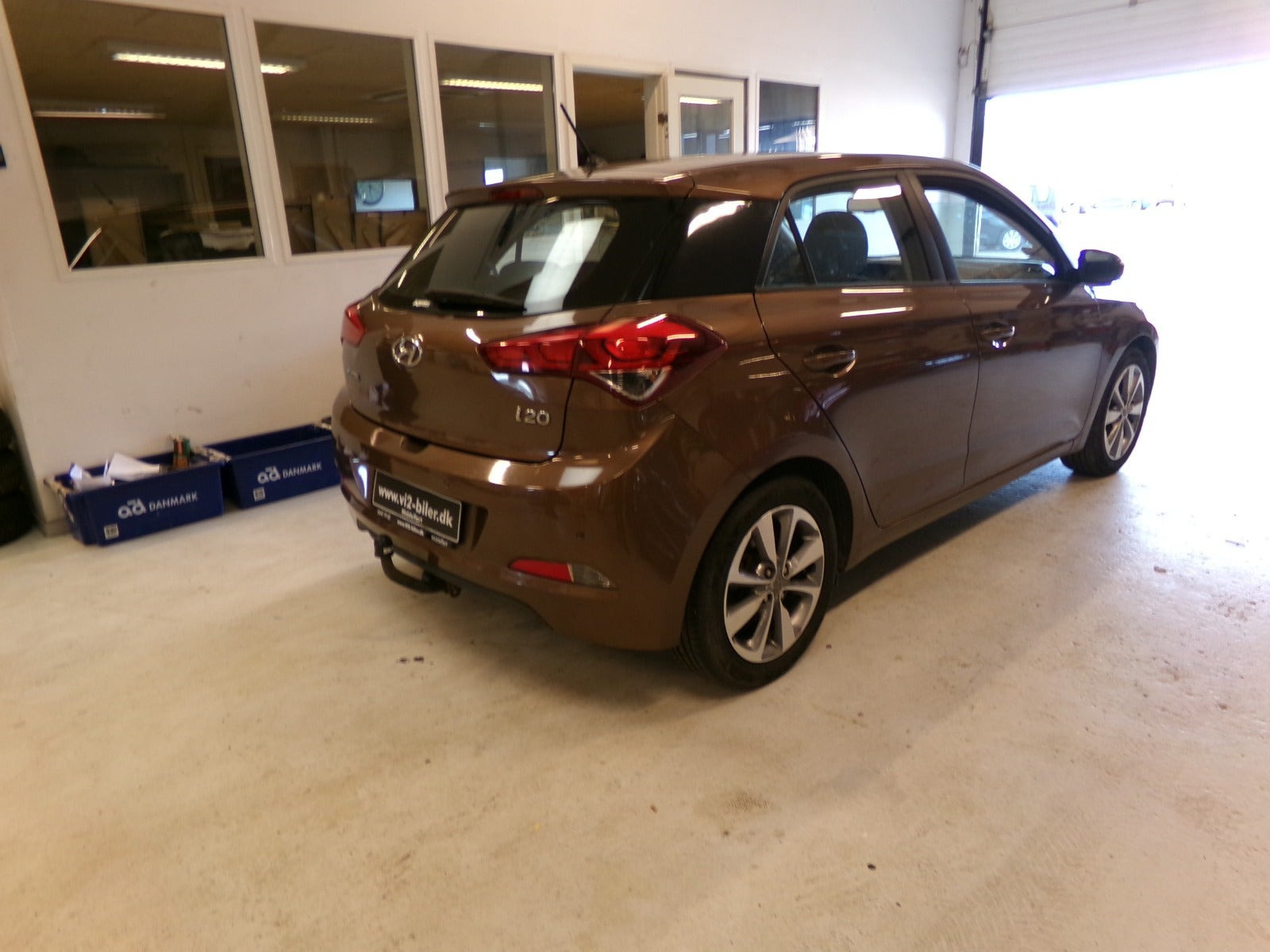 Brun Hyundai i20 fra 2016
