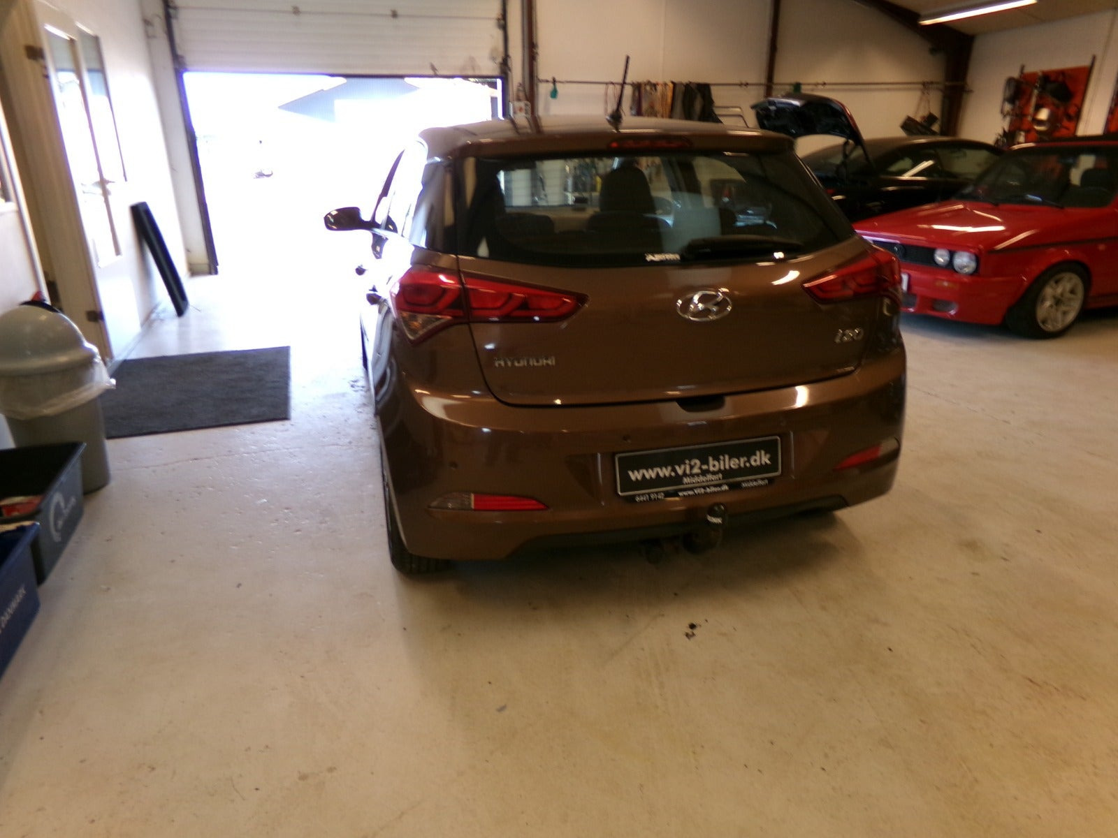 Brun Hyundai i20 fra 2016