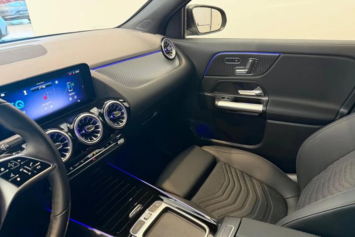 Sort Mercedes EQA250+ fra 2026