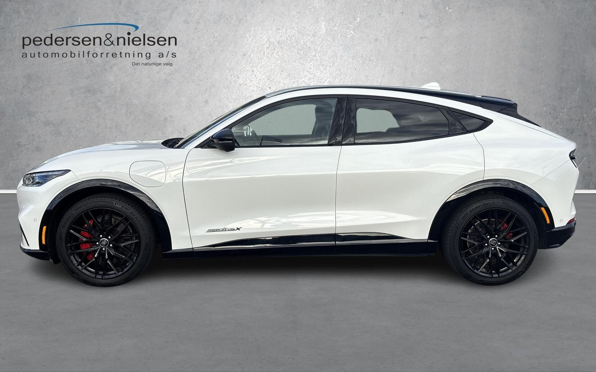 undefined Ford Mustang Mach-E fra 2022