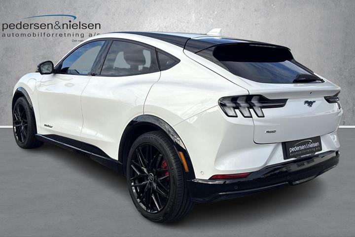 undefined Ford Mustang Mach-E fra 2022