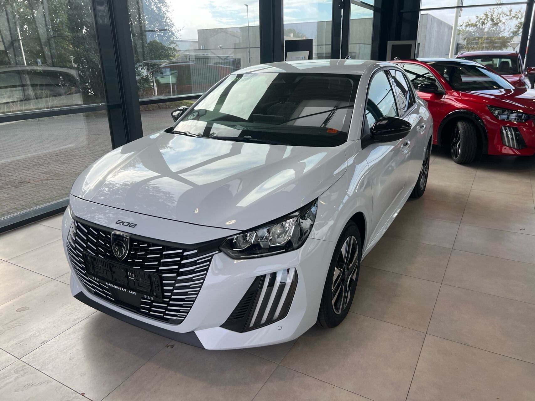Peugeot 208 1,2 PureTech Allure 100HK 5d 6g