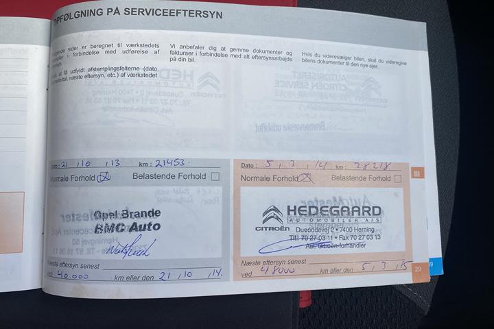 Rød Citroën C3 fra 2012