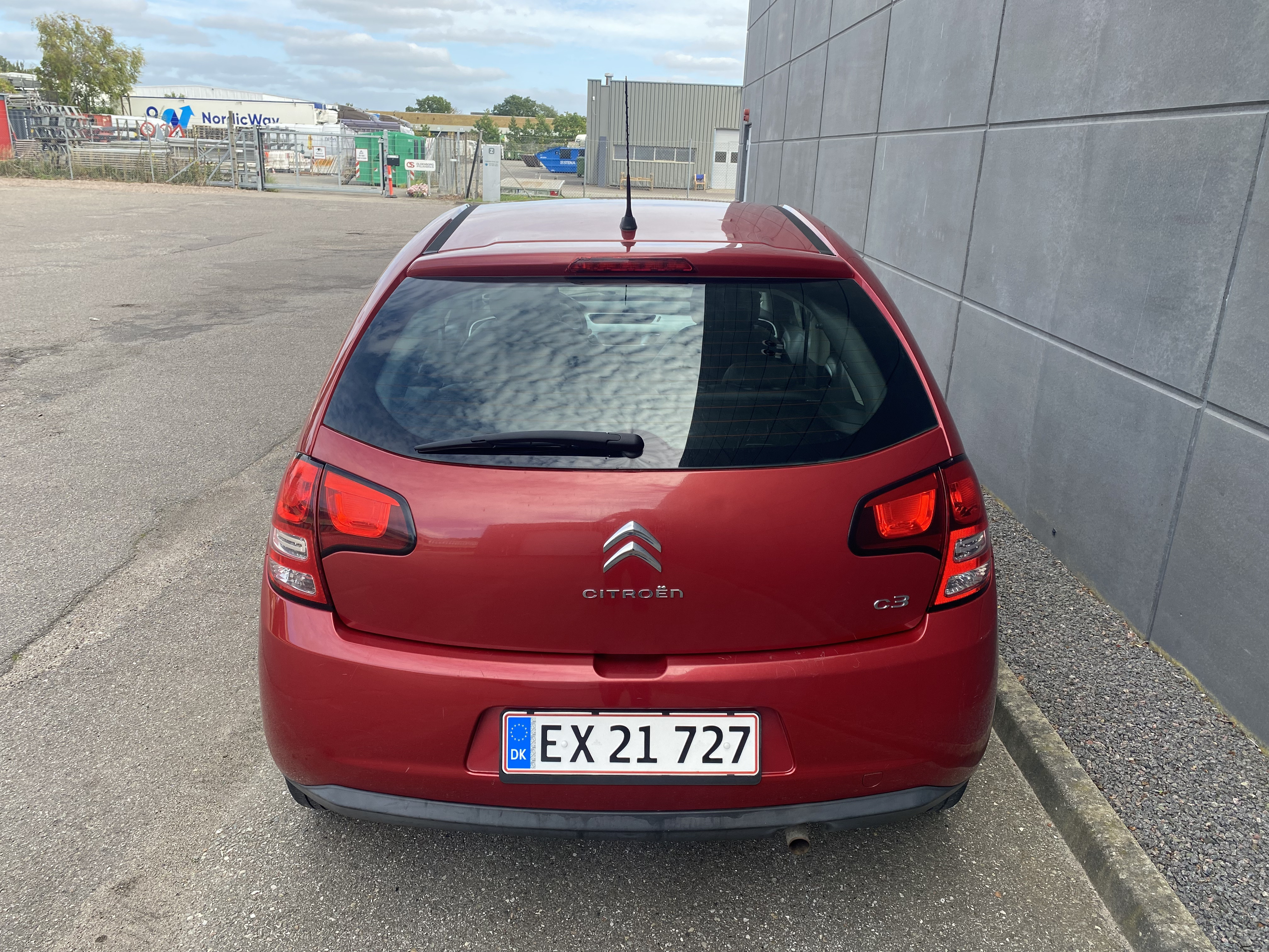 Rød Citroën C3 fra 2012