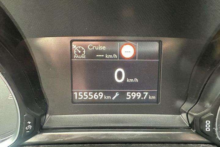 Blå Peugeot 308 fra 2018