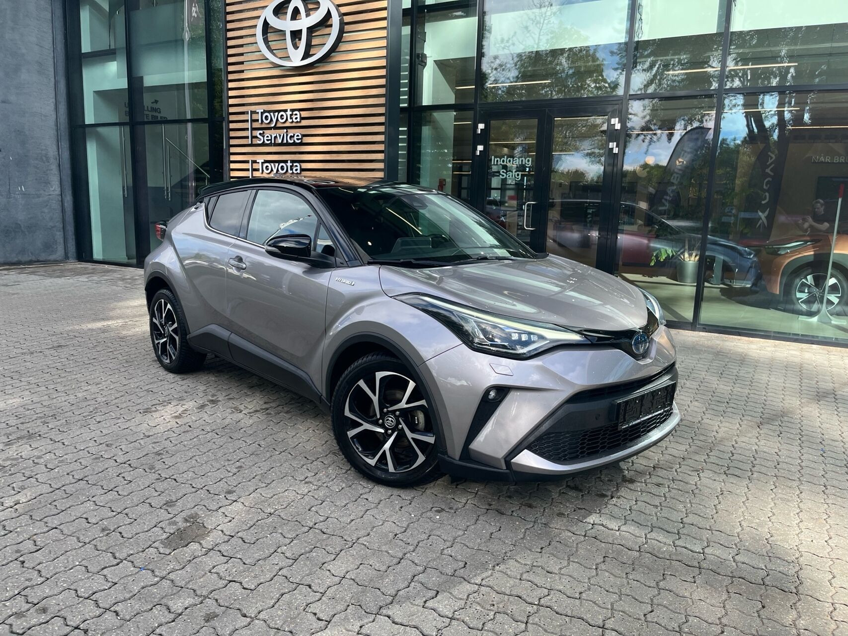 Toyota C-HR 1,8 Hybrid C-LUB Premium Multidrive S 122HK 5d Aut.