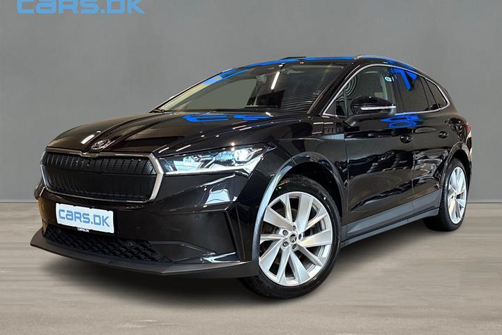 Sort Skoda Enyaq fra 2024 set udefra