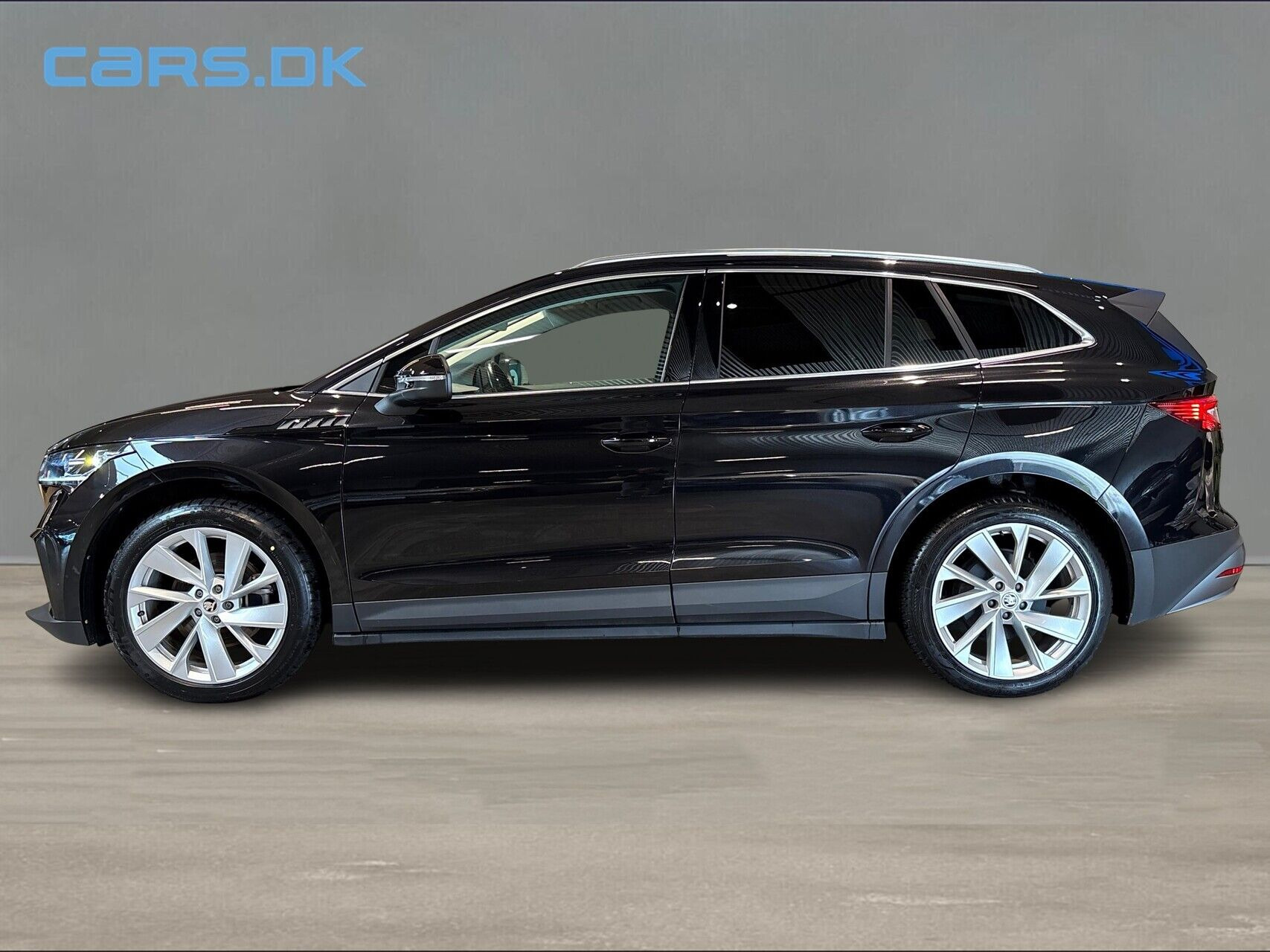 Sort Skoda Enyaq fra 2024