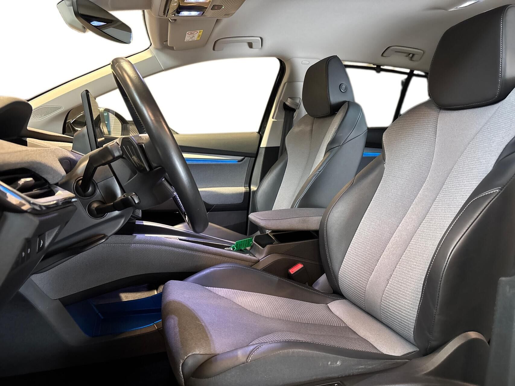 Sort Skoda Enyaq fra 2024