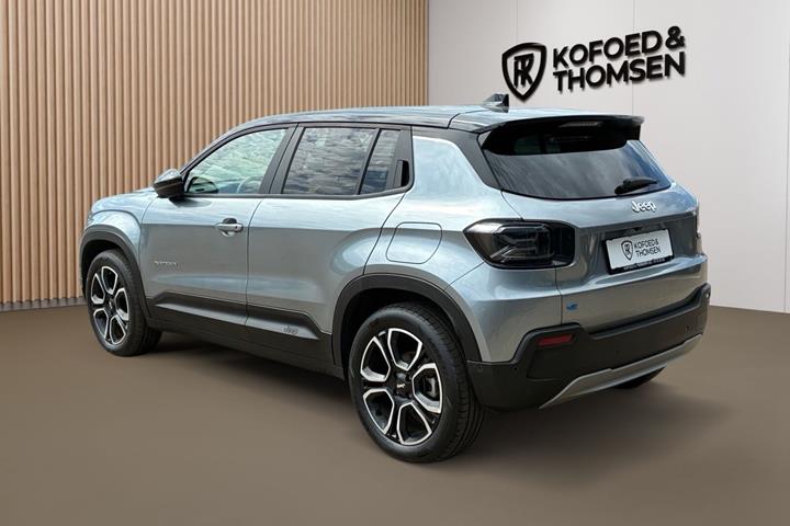 Grå Jeep Avenger fra 2025
