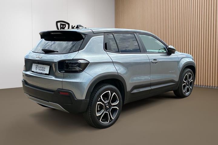 Grå Jeep Avenger fra 2025
