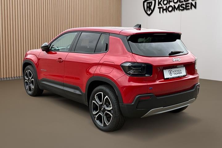Rød Jeep Avenger fra 2025
