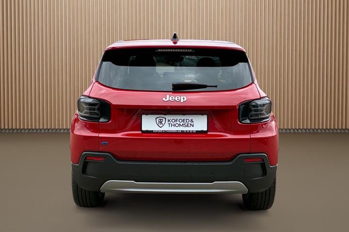Rød Jeep Avenger fra 2025