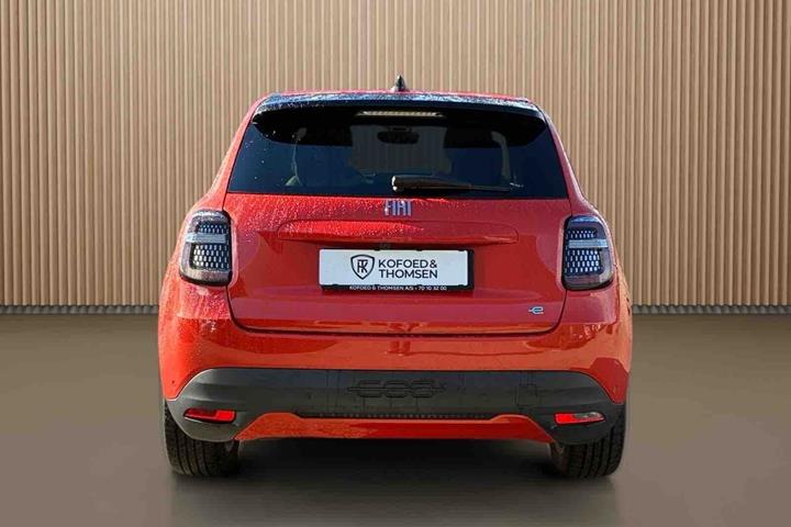 Orange Fiat 600e fra 2025