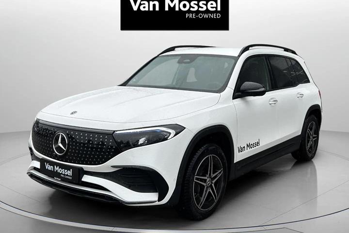 Hvid Mercedes EQB250+ fra 2025