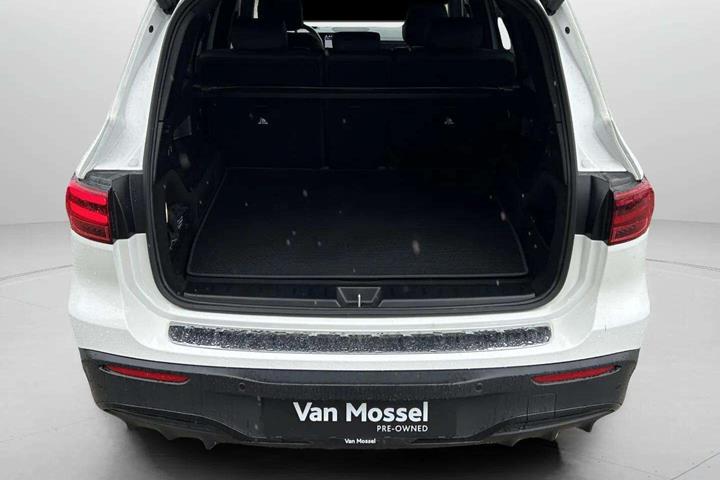 Hvid Mercedes EQB250+ fra 2025