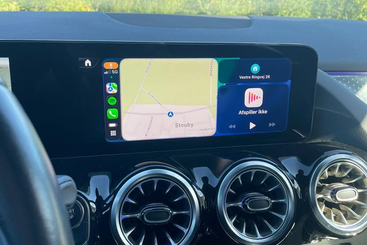 Hvid Mercedes EQA250+ fra 2024