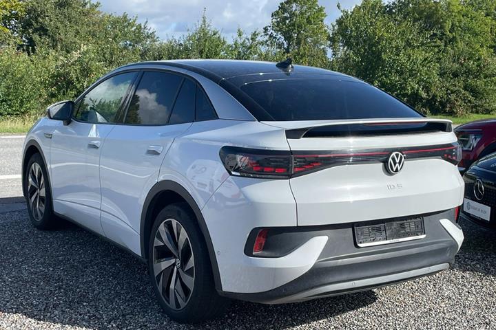 Hvid VW ID.5 fra 2023