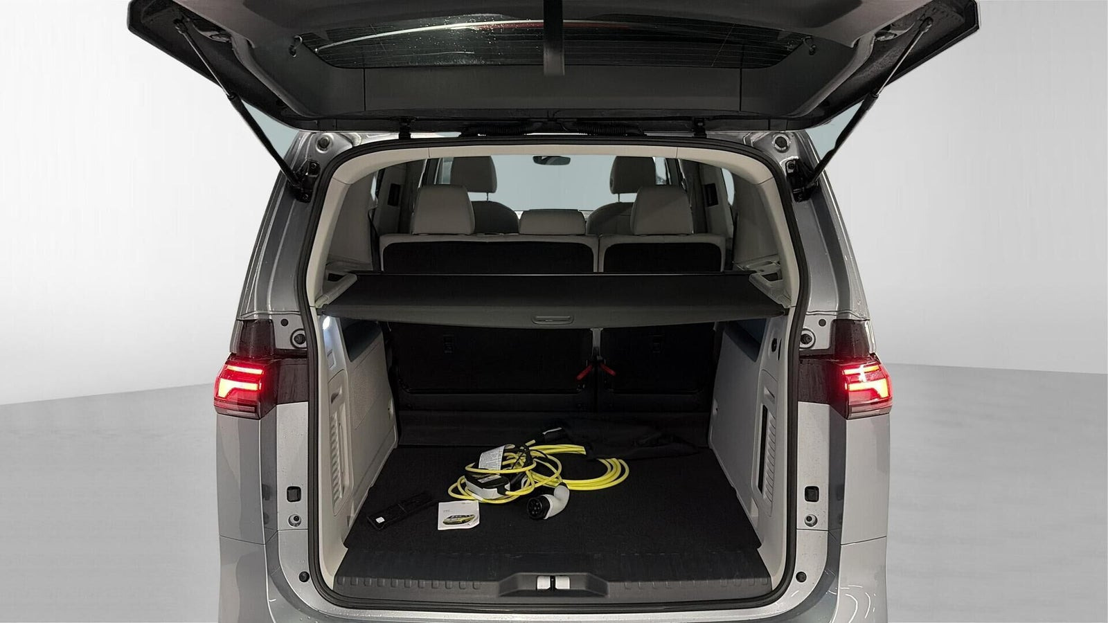 Sølv VW ID.Buzz fra 2024