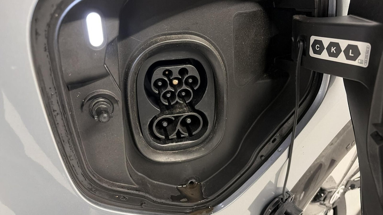 Sølv VW ID.Buzz fra 2024