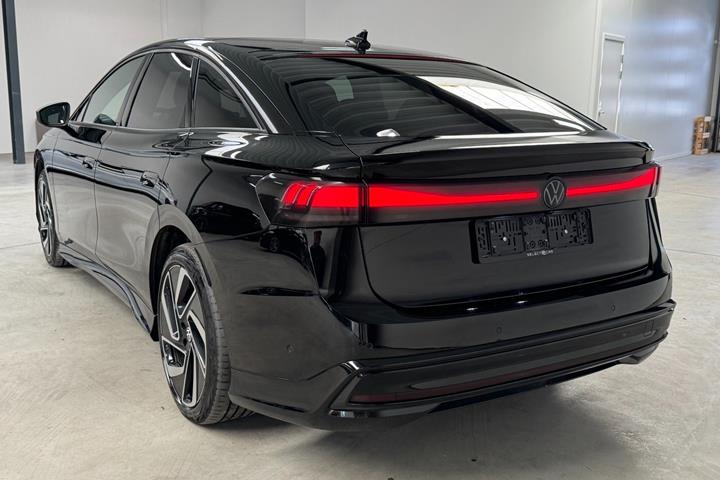 Sort VW ID.7 fra 2024